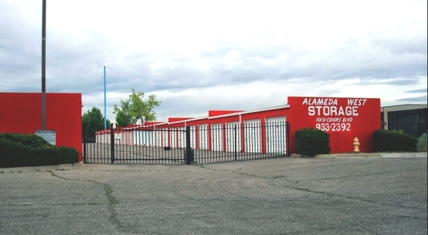 Gated Facility in Albuquerque, NM